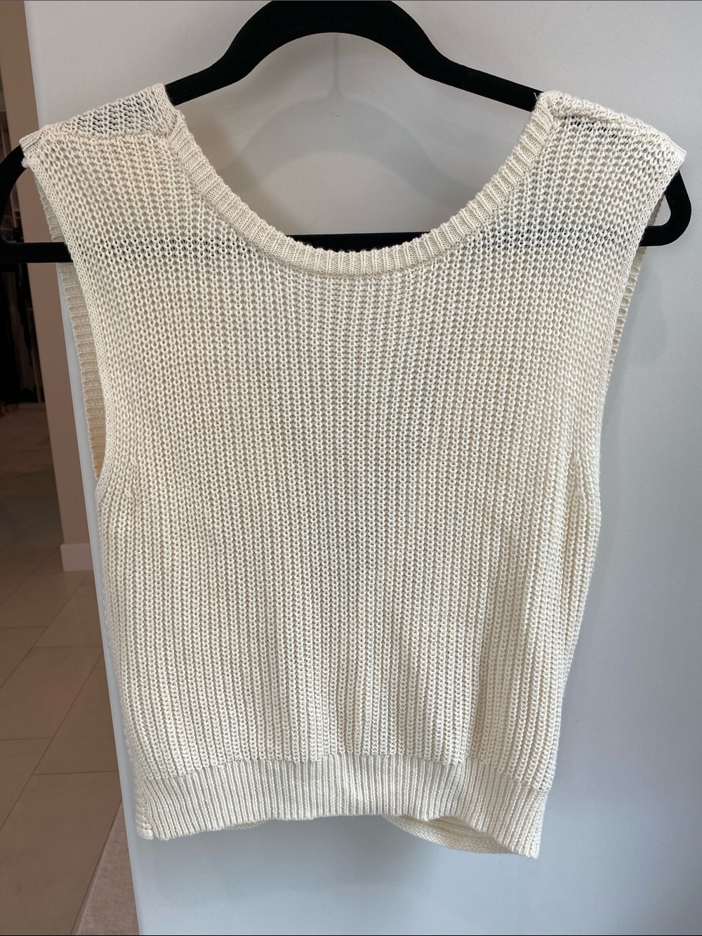 LIKE NEW 100% Cotton Knit Cream Top